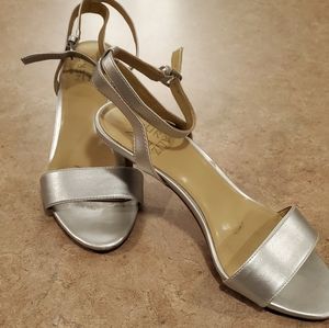 Neutralizers Sandles